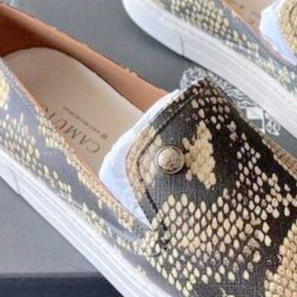 NIB [Vince Camuto] Marjetta Snake Print Slip-On Sneakers Women's Multiple Sizes! - Picture 4 of 9
